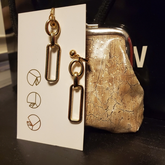 ⛓Gold 🌕 Chain Clip-on Earrings⛓ - Picture 1 of 3